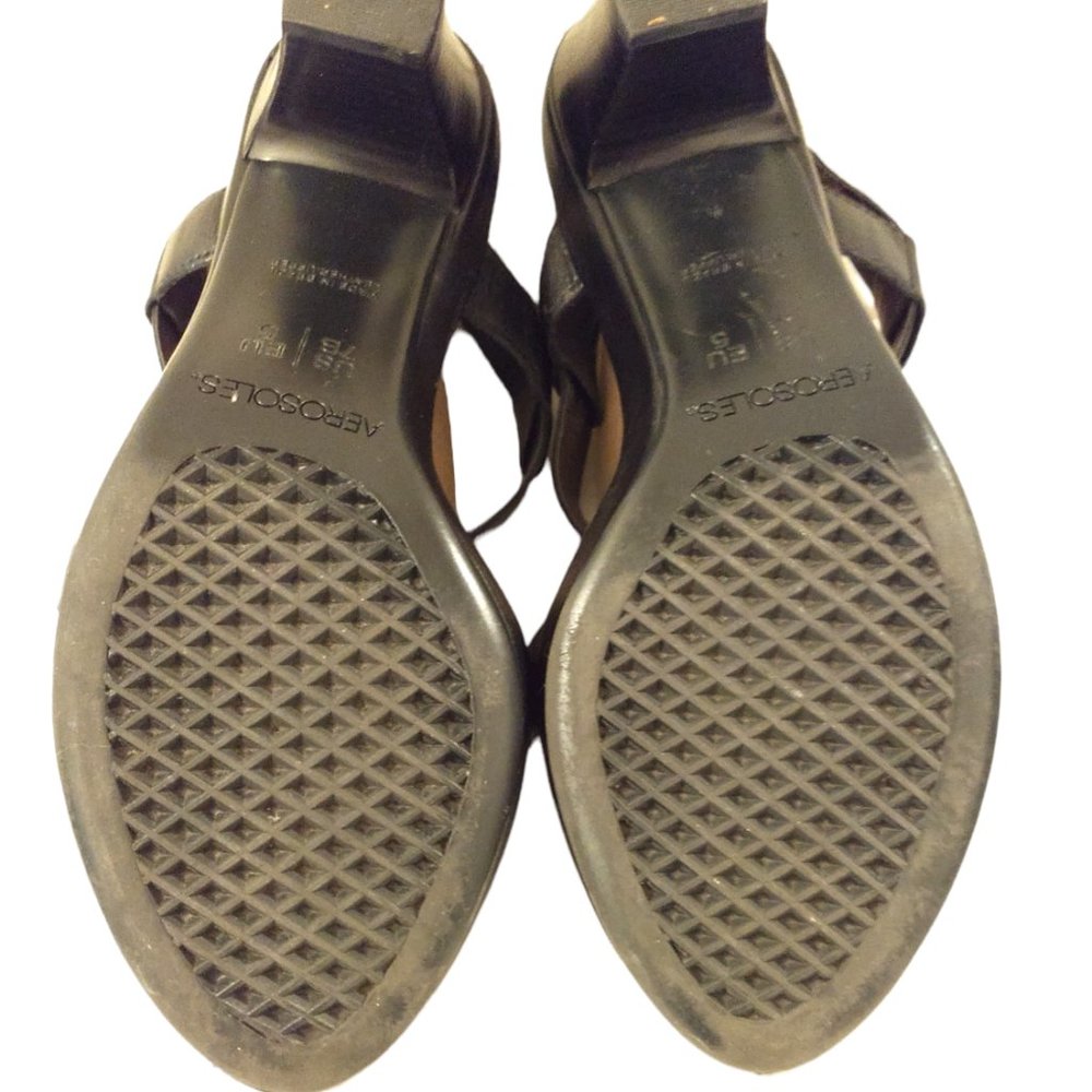 Black Leather Sandals 2.25" Heel Size 7B - Picture 2 of 9